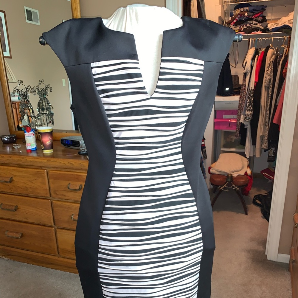 Sleeveless Black Dress